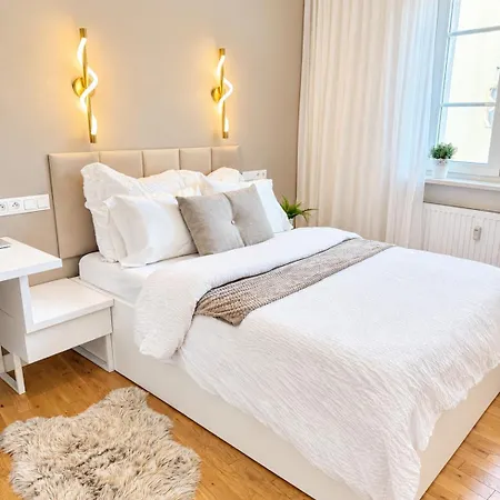 Апартаменты Old Town Elegance - Premium Stylish Познань