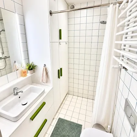 Апартаменты Old Town Elegance - Premium Stylish