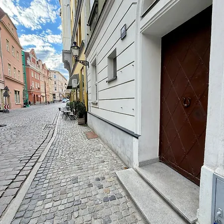 Old Town Elegance - Premium Stylish Познань