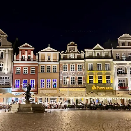 Апартаменты Old Town Elegance - Premium Stylish